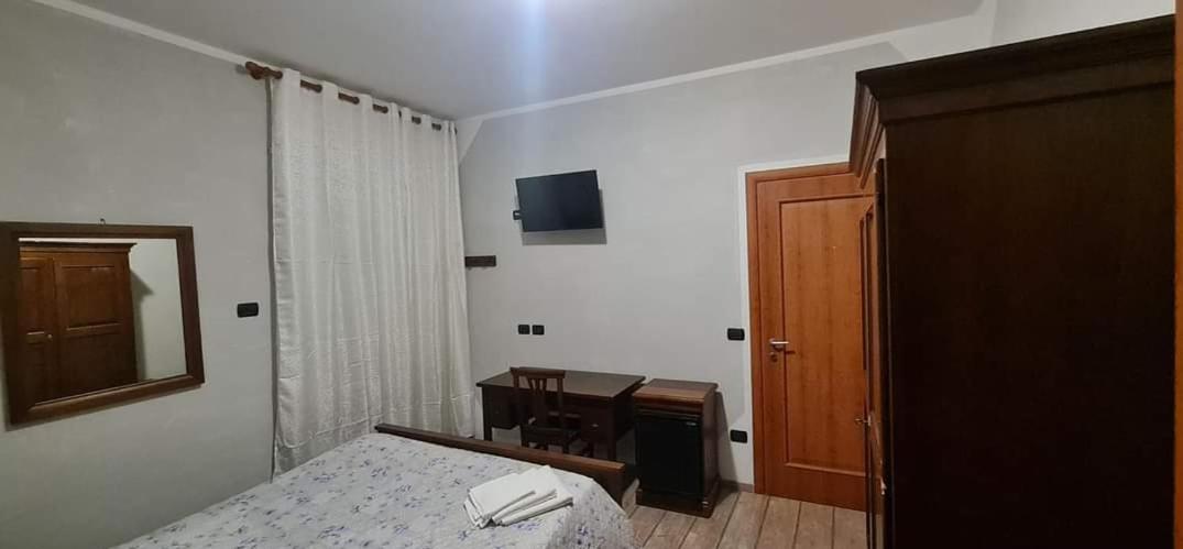 Affittacamere Dolce Sogno Cherasco Exterior foto